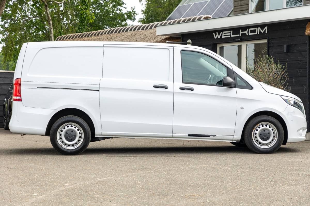 Mercedes-Benz Vito Mercedes-Benz VITO 114 CDI Lang Automaat I Led I PDC V+A I Adaptive Cruise I Climate I Camera I Achterklep I CarPlay I Android