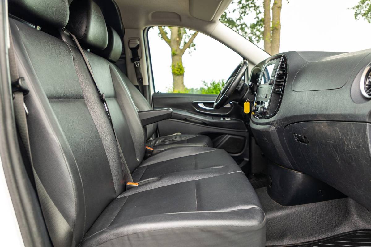 Mercedes-Benz Vito Mercedes-Benz VITO 114 CDI Lang Automaat I Led I PDC V+A I Adaptive Cruise I Climate I Camera I Achterklep I CarPlay I Android