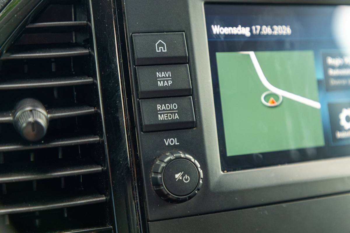Mercedes-Benz Vito Mercedes-Benz VITO 114 CDI Lang Automaat I Led I PDC V+A I Adaptive Cruise I Climate I Camera I Achterklep I CarPlay I Android