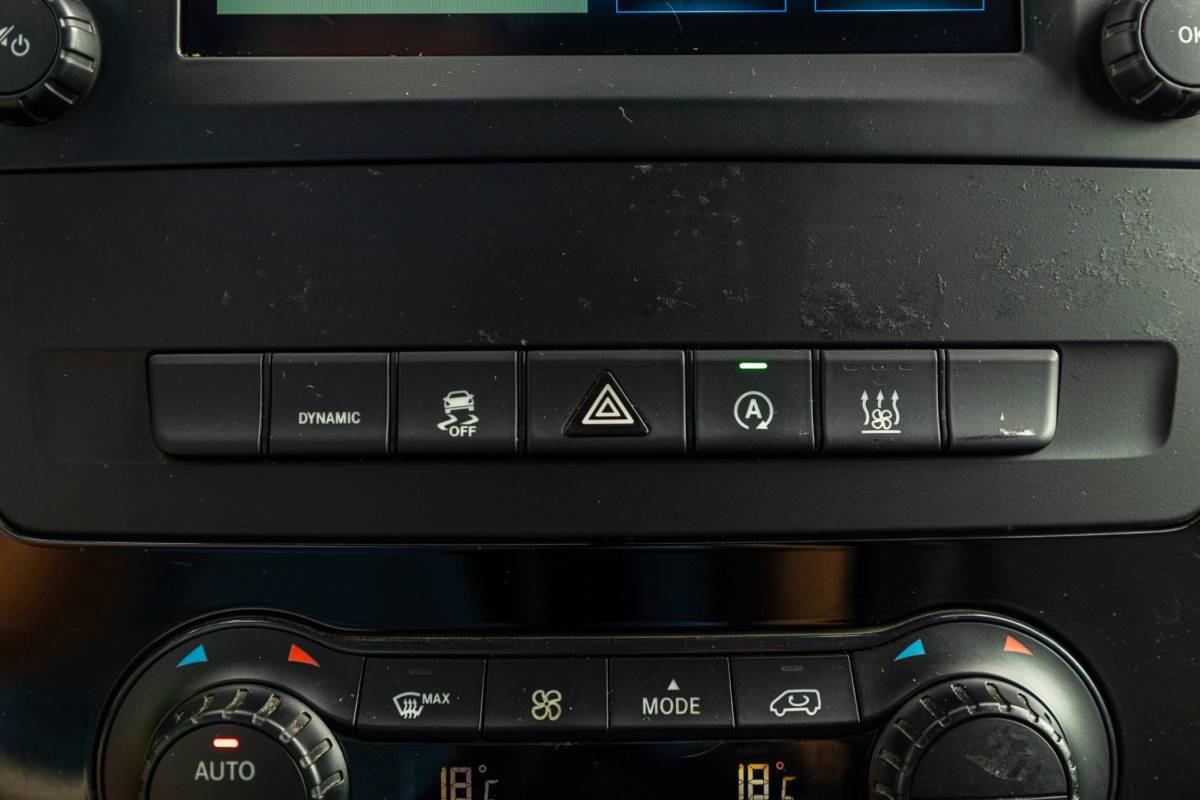 Mercedes-Benz Vito Mercedes-Benz VITO 114 CDI Lang Automaat I Led I PDC V+A I Adaptive Cruise I Climate I Camera I Achterklep I CarPlay I Android