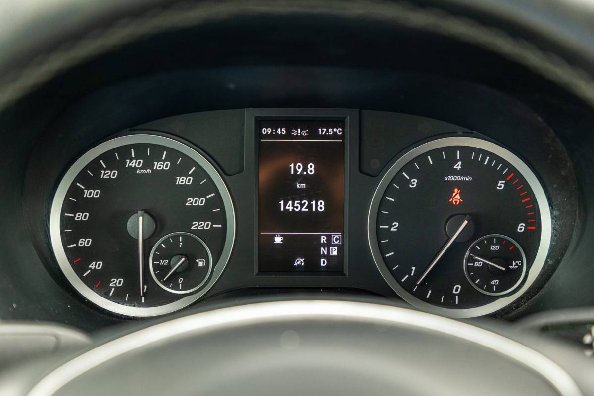 Mercedes-Benz Vito Mercedes-Benz VITO 114 CDI Lang Automaat I Led I PDC V+A I Adaptive Cruise I Climate I Camera I Achterklep I CarPlay I Android