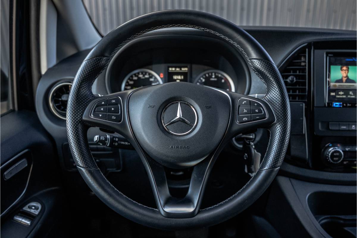 Mercedes-Benz Vito Mercedes-Benz Vito 119 CDI L3H1 | ILS | Automaat | Camera | Carplay | PDC | Zijschuifdeur L+R | Trekhaak