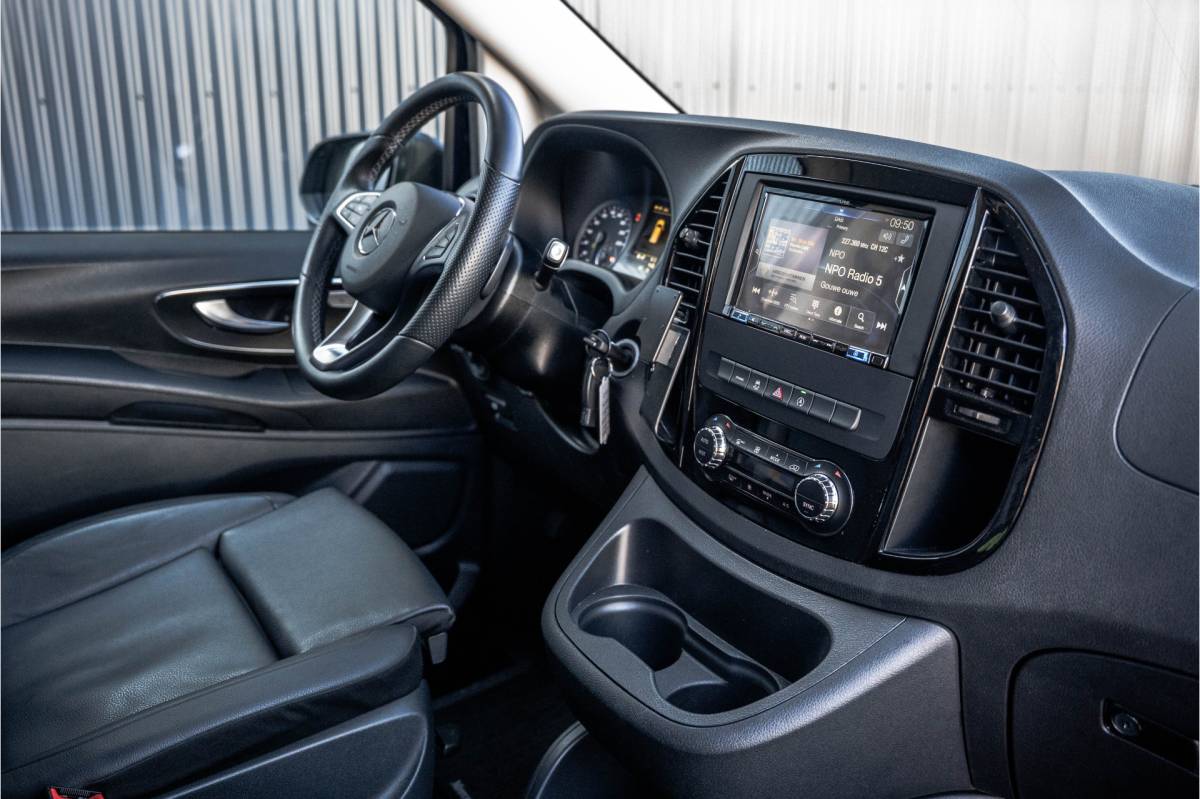 Mercedes-Benz Vito Mercedes-Benz Vito 119 CDI L3H1 | ILS | Automaat | Camera | Carplay | PDC | Zijschuifdeur L+R | Trekhaak