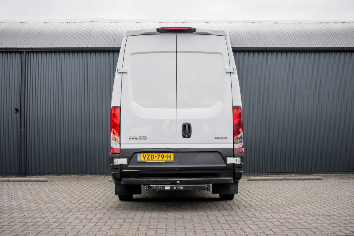 Iveco Daily Iveco Daily 35S16 | 160 PK |  Automaat | Camera | Cruise | Airco | 3.5T Trekgewicht
