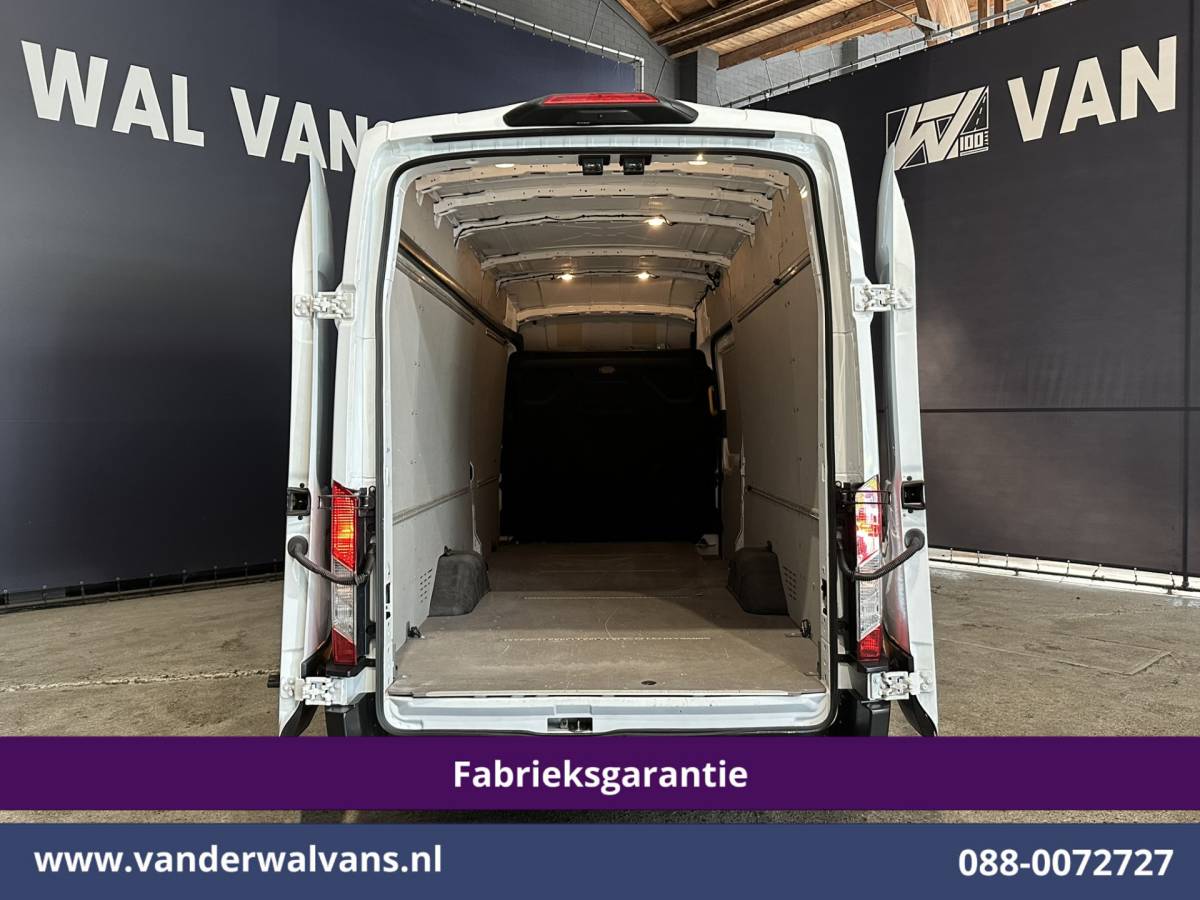 Ford Transit Ford Transit 2.0 TDCI 130pk L4H3 Fabrieksgarantie Jumbo Euro6 Airco | Camera | Apple Carplay | Cruisecontrol | Verwarmde voorruit Android Auto, Parkeersensoren, Bijrijdersbank