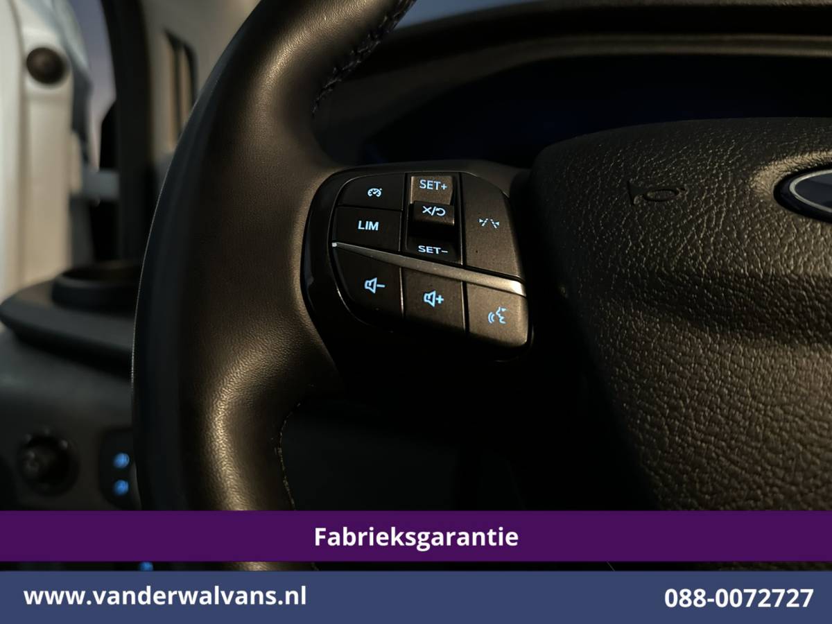 Ford Transit Ford Transit 2.0 TDCI 130pk L4H3 Fabrieksgarantie Jumbo Euro6 Airco | Camera | Apple Carplay | Cruisecontrol | Verwarmde voorruit Android Auto, Parkeersensoren, Bijrijdersbank