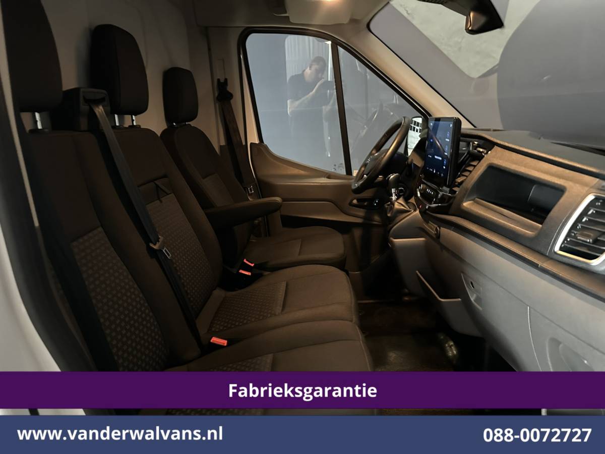 Ford Transit Ford Transit 2.0 TDCI 130pk L4H3 Fabrieksgarantie Jumbo Euro6 Airco | Camera | Apple Carplay | Cruisecontrol | Verwarmde voorruit Android Auto, Parkeersensoren, Bijrijdersbank