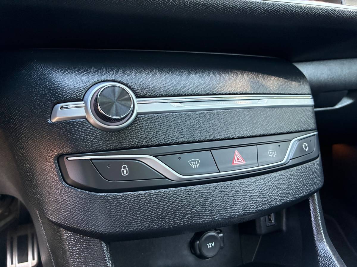 Peugeot 308 Peugeot 308 SW 1.2 | Automaat | Panodak + Carplay + Clima + Cruise nu €9.975,-!!