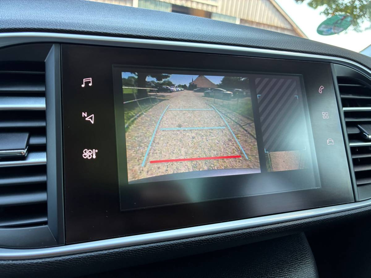 Peugeot 308 Peugeot 308 SW 1.2 | Automaat | Panodak + Carplay + Clima + Cruise nu €9.975,-!!