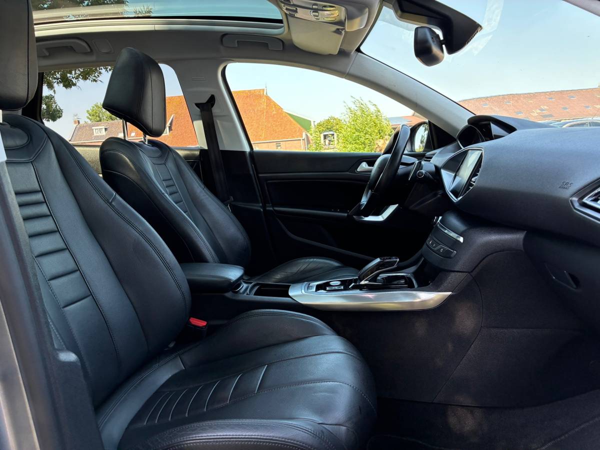 Peugeot 308 Peugeot 308 SW 1.2 | Automaat | Panodak + Carplay + Clima + Cruise nu €9.975,-!!