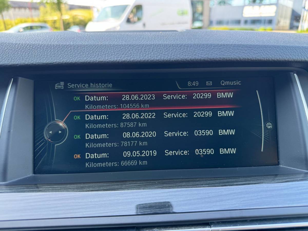 BMW 5 Serie BMW 5-serie 520i Luxury Edition AUTOMAAT!!