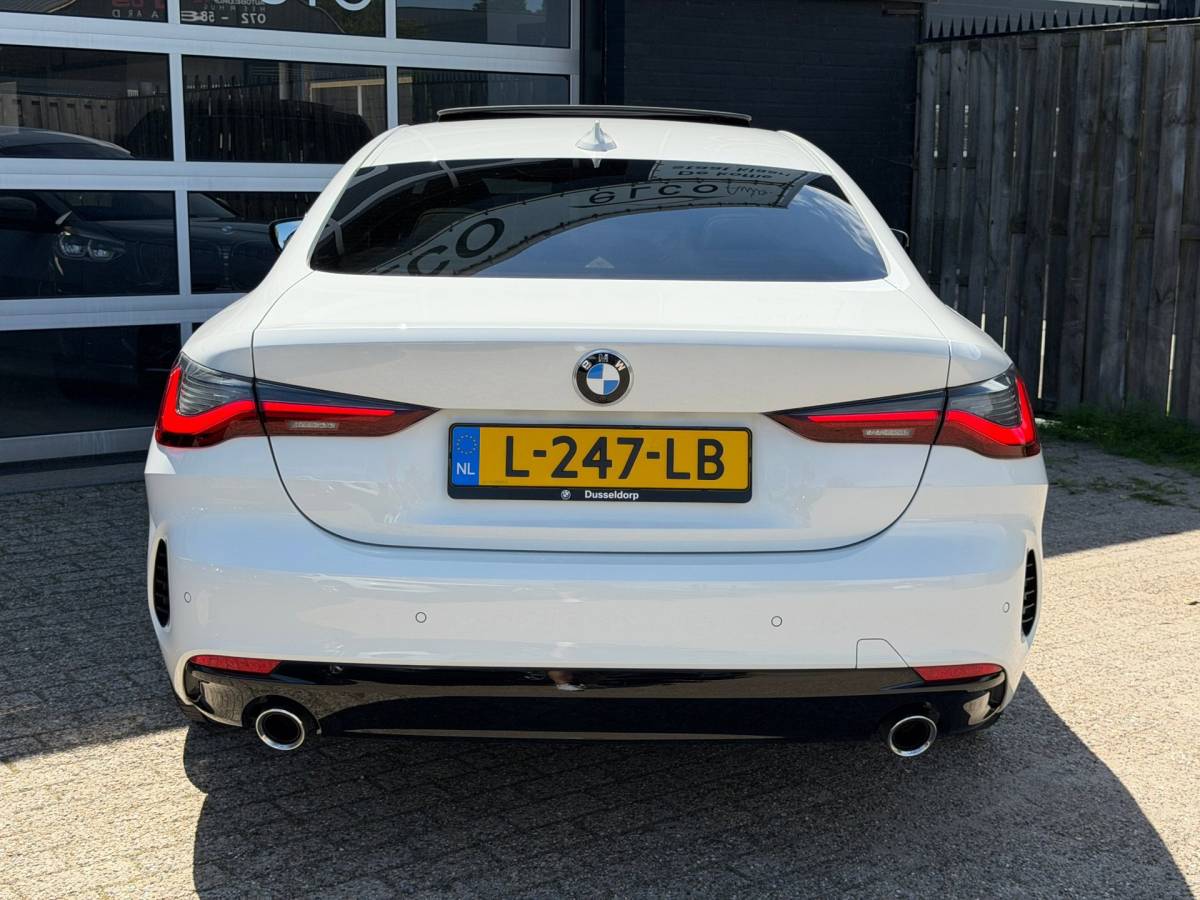 BMW 4 Serie BMW 4-serie Coupé 420i High Executive / Pano