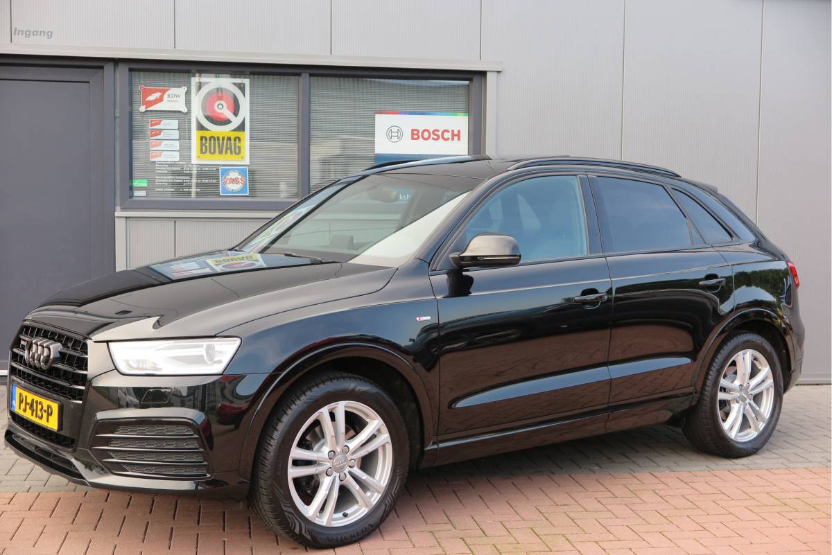 Audi Q3 Audi Q3 1.4 TFSI 150pk CoD S-Tronic 2x S-Line, Pano ,Trekhaak ,Xenon, Navi, Stoelverwarming. . .