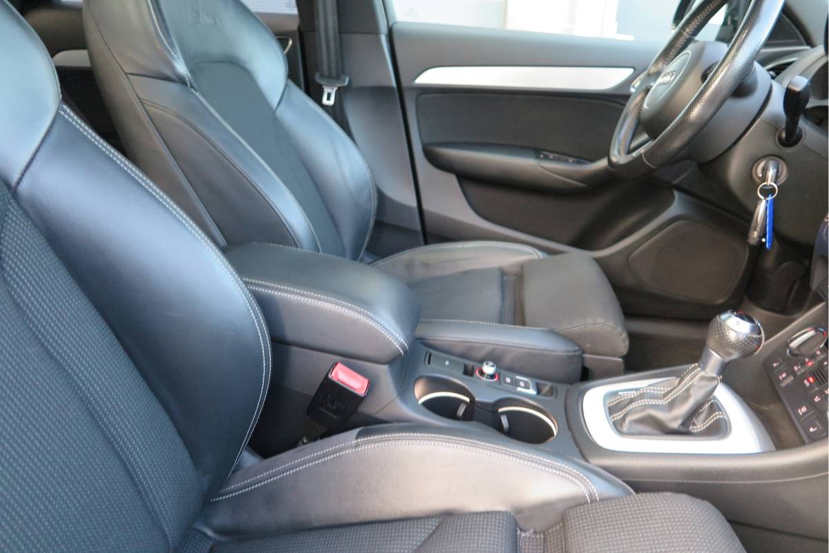 Audi Q3 Audi Q3 1.4 TFSI 150pk CoD S-Tronic 2x S-Line, Pano ,Trekhaak ,Xenon, Navi, Stoelverwarming. . .