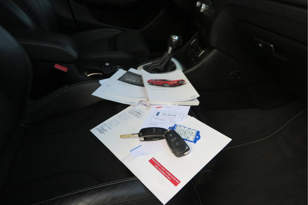 Audi Q3 Audi Q3 1.4 TFSI 150pk CoD S-Tronic 2x S-Line, Pano ,Trekhaak ,Xenon, Navi, Stoelverwarming. . .