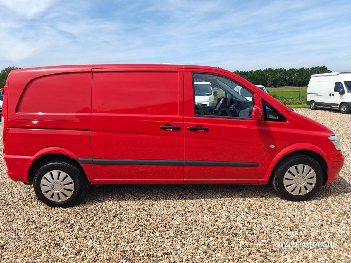 Mercedes-Benz Vito Mercedes-Benz Vito 113 CDI 320 , Airco , cruise , apk mei 2027 , 136 PK , recent beurt gehad