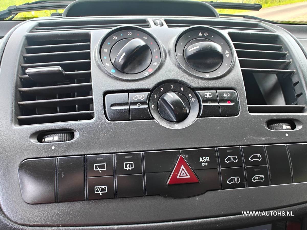 Mercedes-Benz Vito Mercedes-Benz Vito 113 CDI 320 , Airco , cruise , apk mei 2027 , 136 PK , recent beurt gehad
