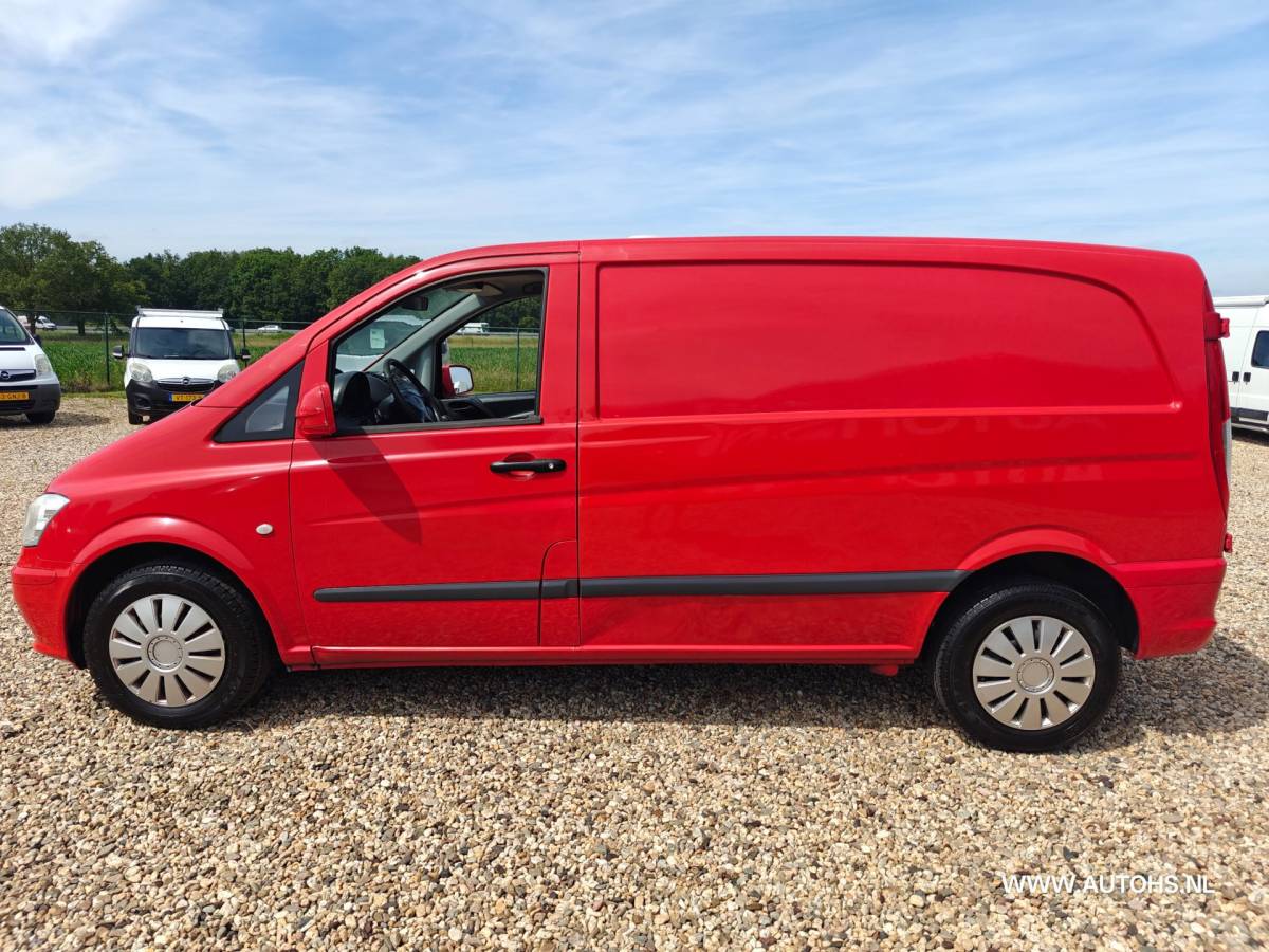 Mercedes-Benz Vito Mercedes-Benz Vito 113 CDI 320 , Airco , cruise , apk mei 2027 , 136 PK , recent beurt gehad