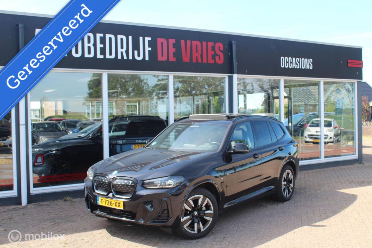 BMW iX3