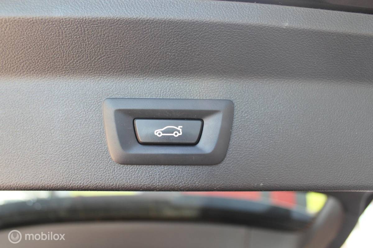 BMW iX3 BMW iX3 Executive 80 kWh M-Sport 3-Fase Pano/ACC/ShadowLine