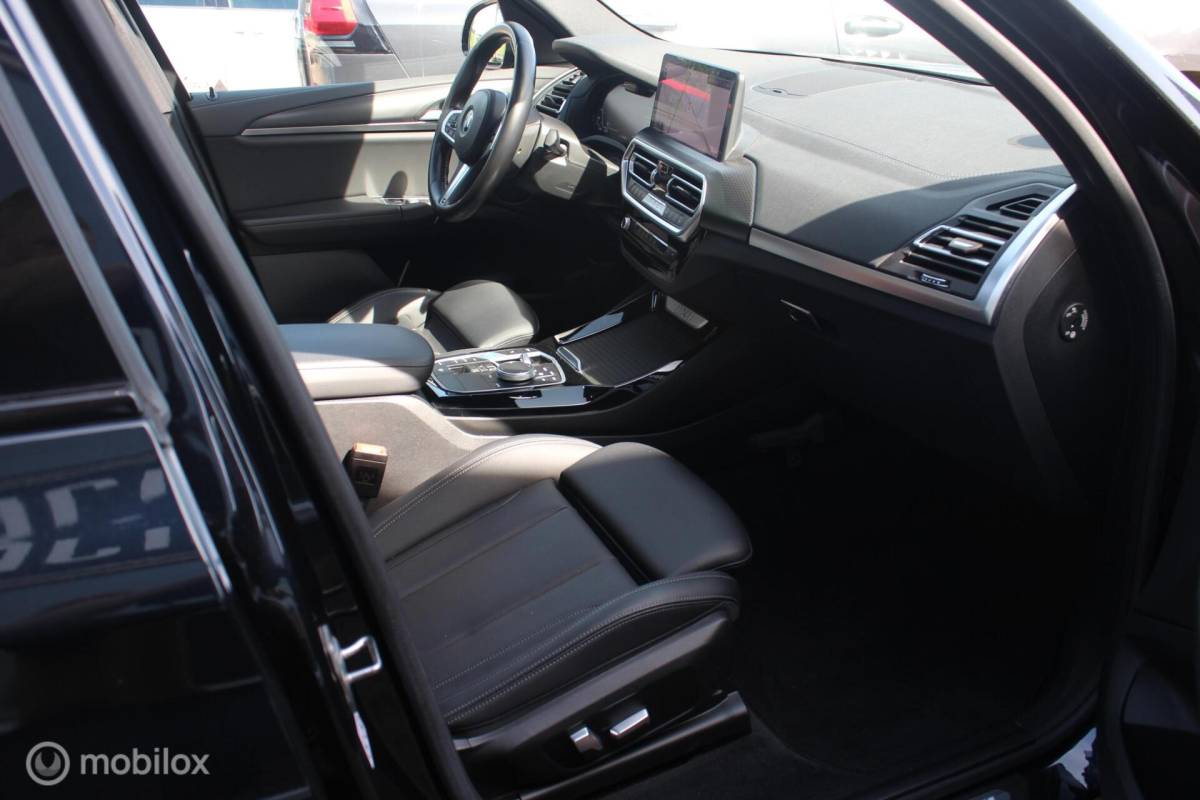 BMW iX3 BMW iX3 Executive 80 kWh M-Sport 3-Fase Pano/ACC/ShadowLine