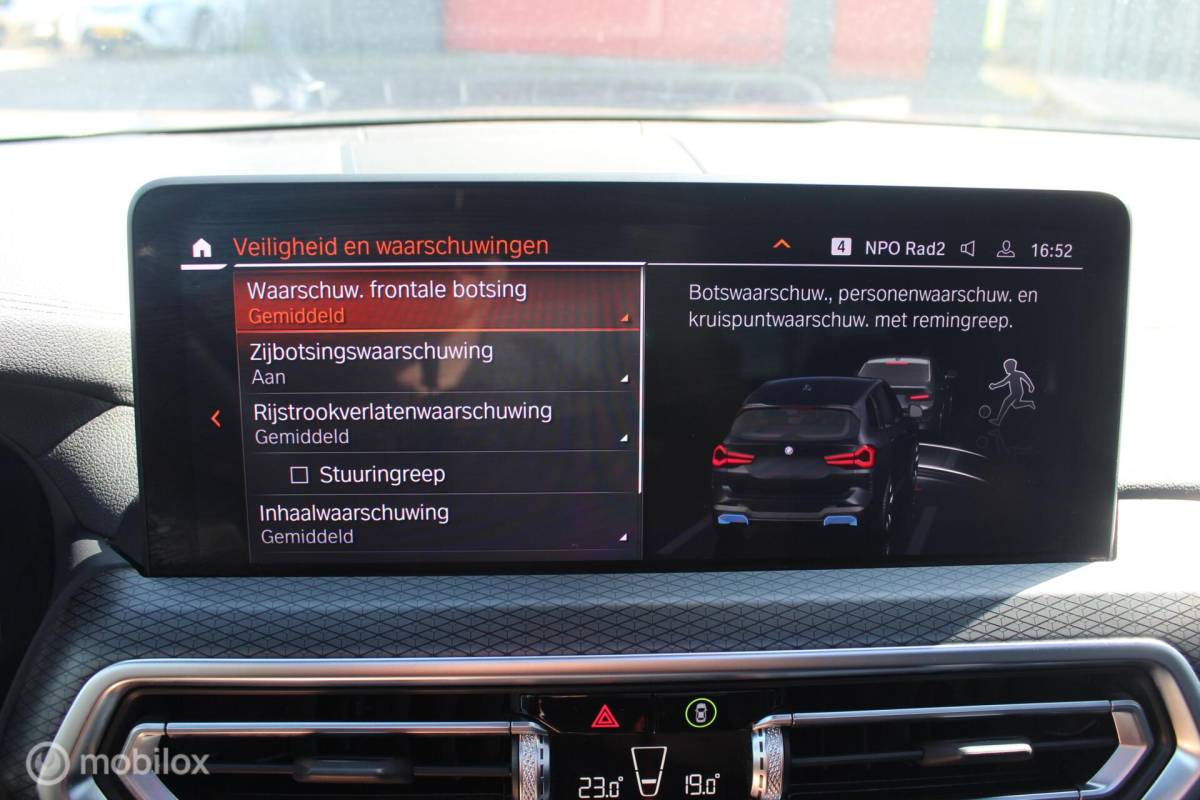 BMW iX3 BMW iX3 Executive 80 kWh M-Sport 3-Fase Pano/ACC/ShadowLine