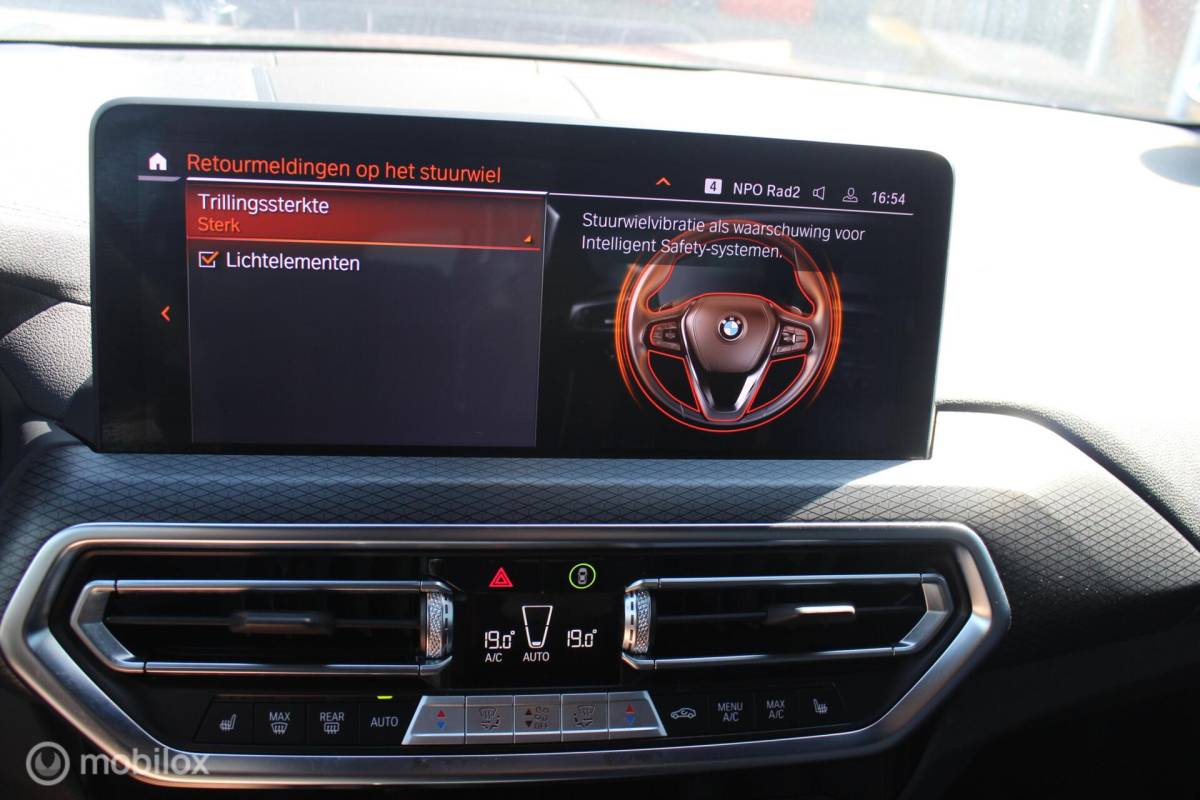 BMW iX3 BMW iX3 Executive 80 kWh M-Sport 3-Fase Pano/ACC/ShadowLine