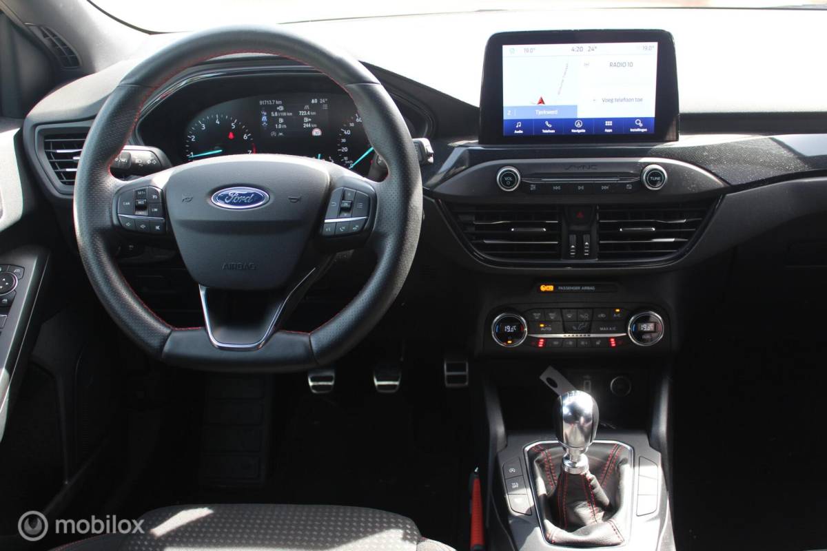 Ford Focus Ford Focus Wagon 1.0 EcoBoost ST Line Winterpakket/Ful-Led/NAP