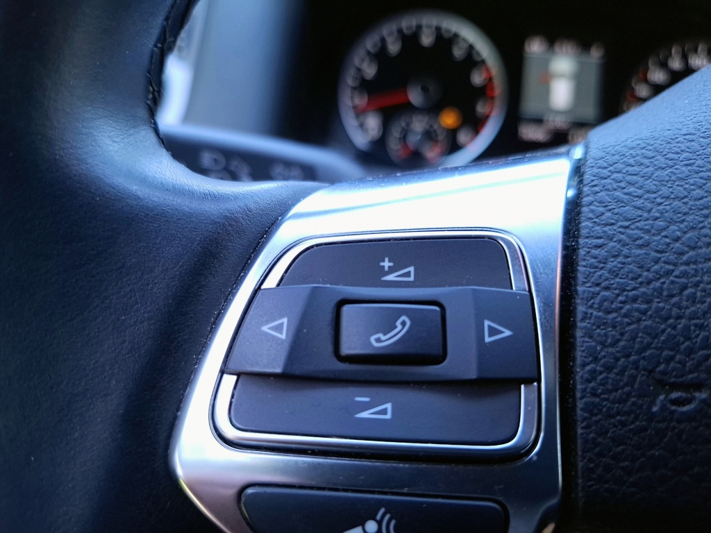 Volkswagen Tiguan Volkswagen Tiguan 1.4 TSI R-Line Edition DSG Automaat