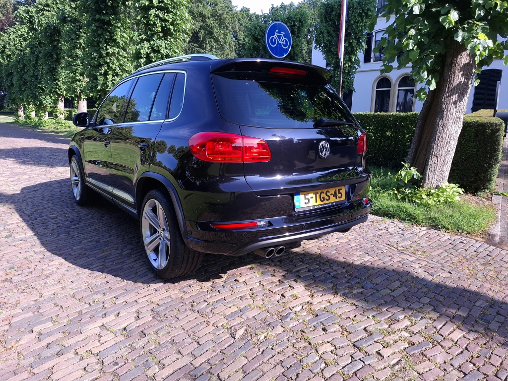 Volkswagen Tiguan Volkswagen Tiguan 1.4 TSI R-Line Edition DSG Automaat