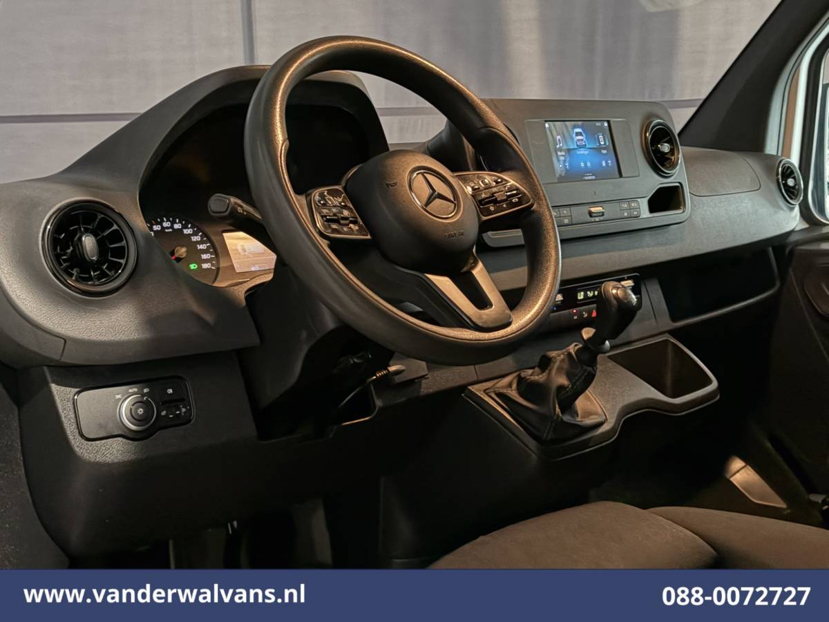 Mercedes-Benz Sprinter Mercedes-Benz Sprinter 317 CDI 170pk 3500kg Trekhaak L2H2 Euro6 Airco | Camera | Apple Carplay | Cruisecontrol Android Auto, Parkeersensoren
