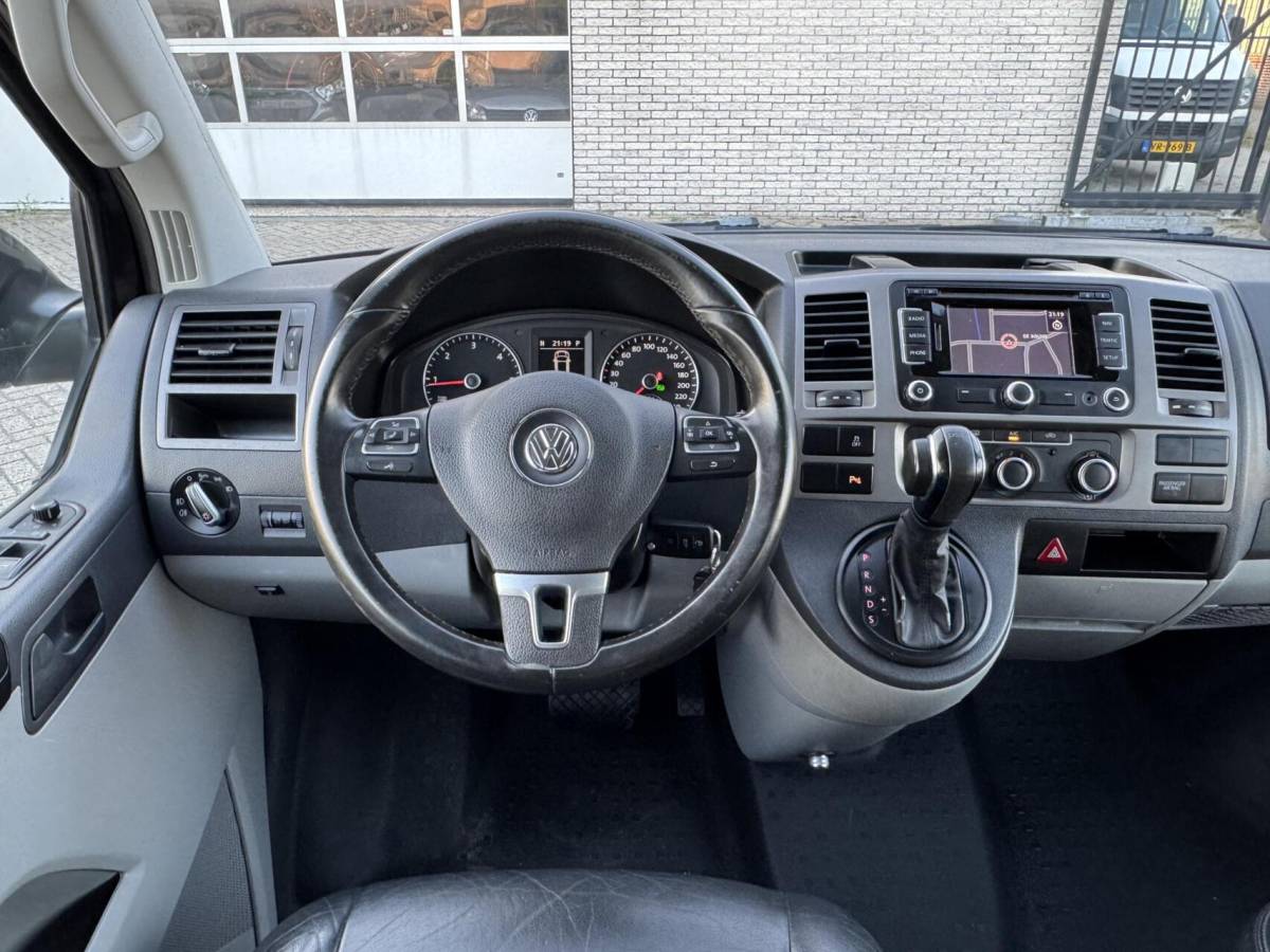 Volkswagen Transporter Volkswagen Transporter 2.0 TDI Highline Dubbele Cabine Trekhaak/Leer/Cruise/Navi/PDC/Bluetooth