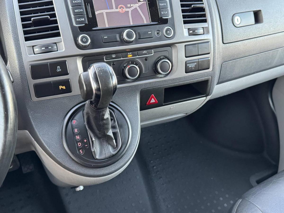 Volkswagen Transporter Volkswagen Transporter 2.0 TDI Highline Dubbele Cabine Trekhaak/Leer/Cruise/Navi/PDC/Bluetooth