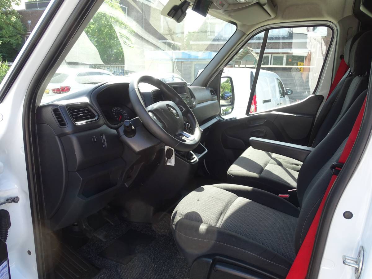 Renault Master Renault Master T35 2.3 dCi 150 L2H2 Energy