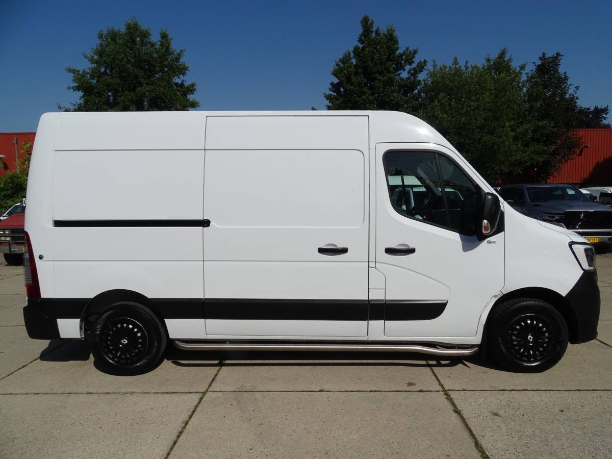 Renault Master Renault Master T35 2.3 dCi 150 L2H2 Energy