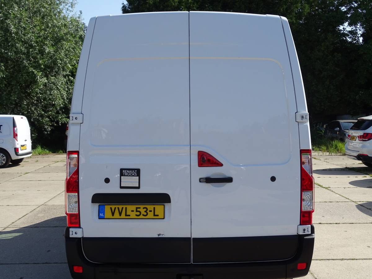Renault Master Renault Master T35 2.3 dCi 150 L2H2 Energy