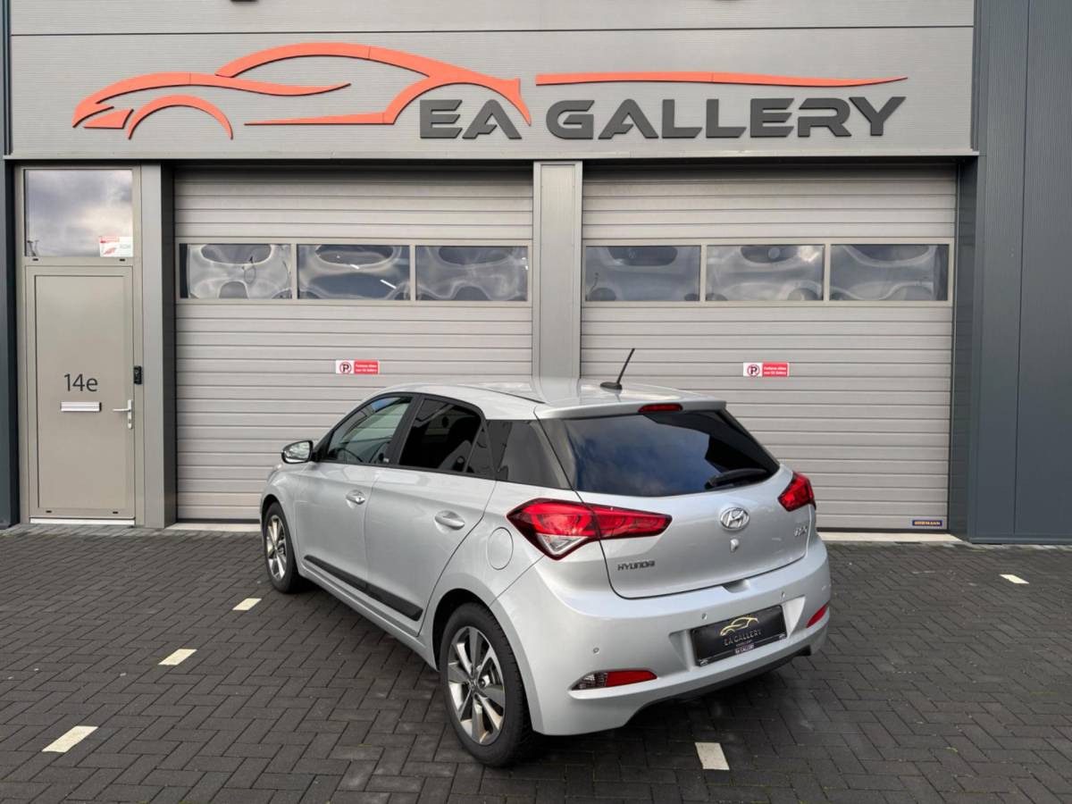 Hyundai i20 Hyundai I20 1.0 T-GDI Premium+|Airco|Nav|Camera|Cruise