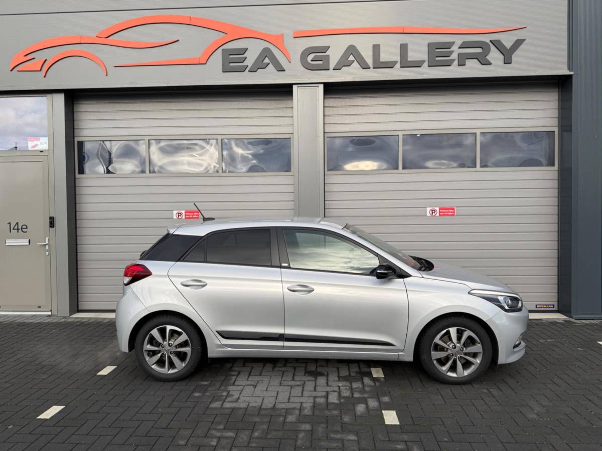 Hyundai i20 Hyundai I20 1.0 T-GDI Premium+|Airco|Nav|Camera|Cruise