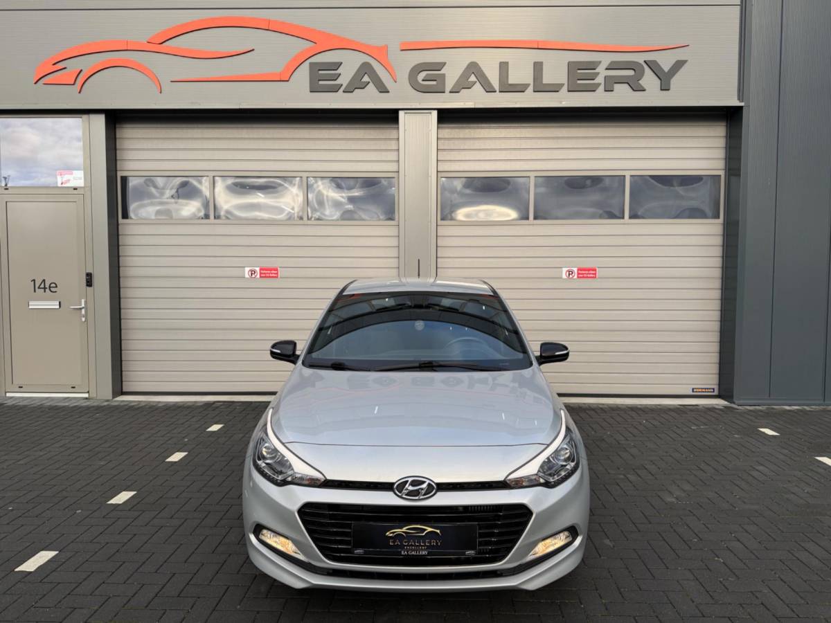 Hyundai i20 Hyundai I20 1.0 T-GDI Premium+|Airco|Nav|Camera|Cruise