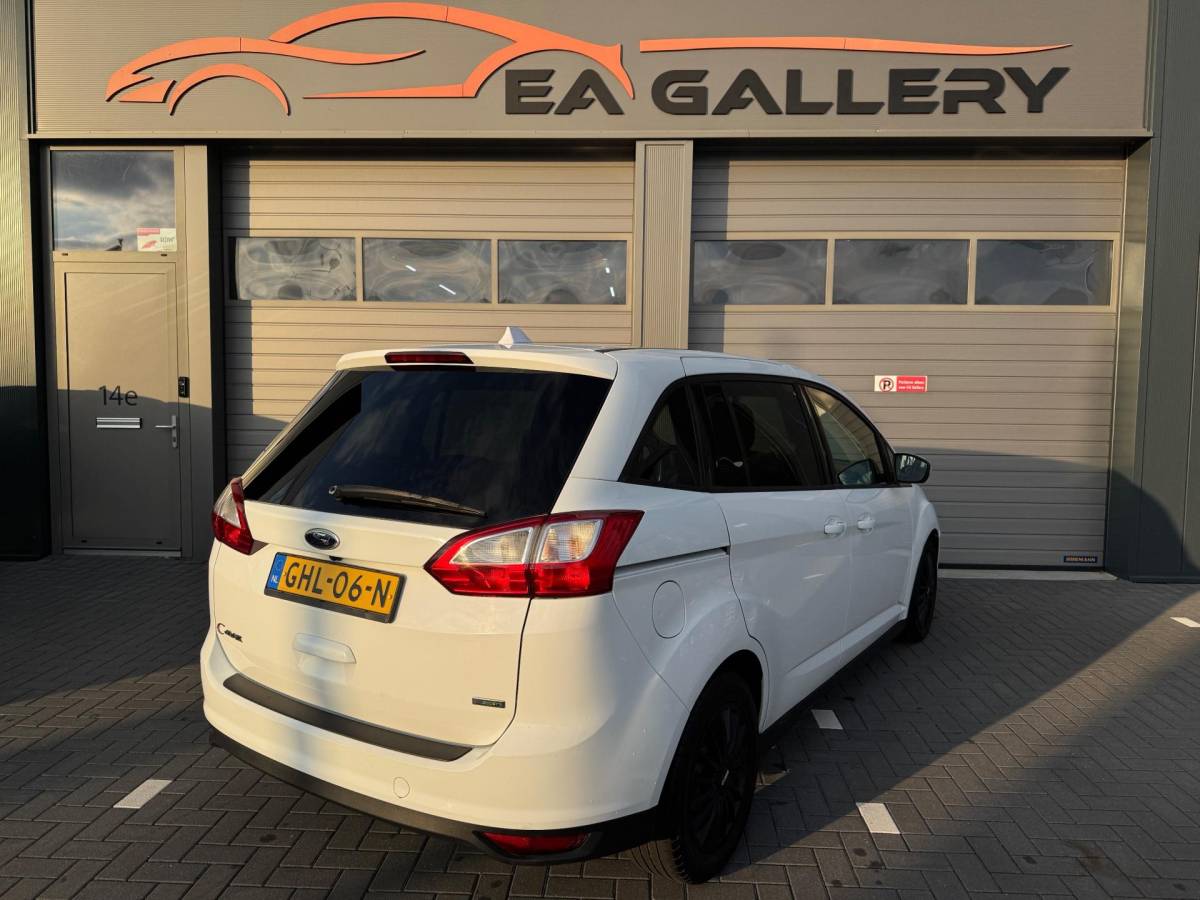 Ford Grand C-Max Ford GRAND C-MAX 1.0 Ambiente | CarPlay | Camera | Airco |