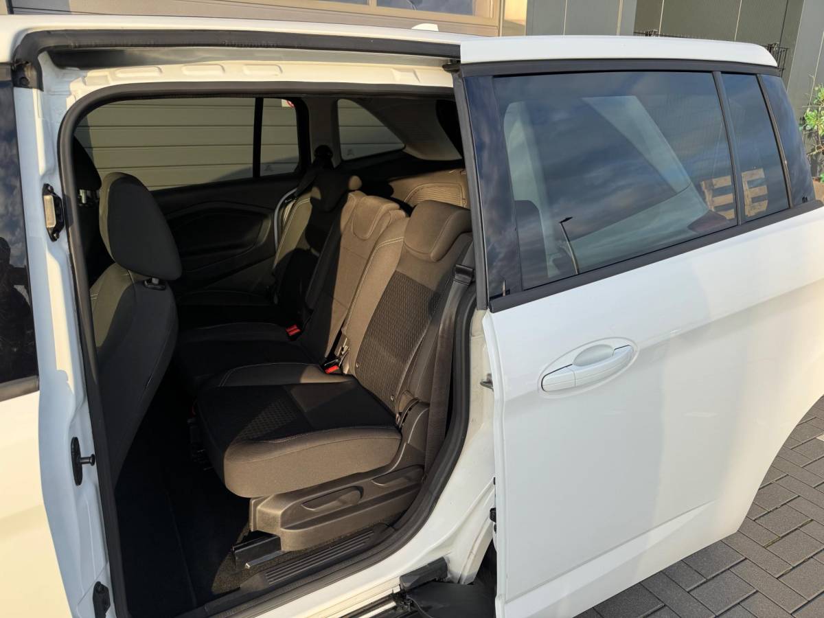 Ford Grand C-Max Ford GRAND C-MAX 1.0 Ambiente | CarPlay | Camera | Airco |