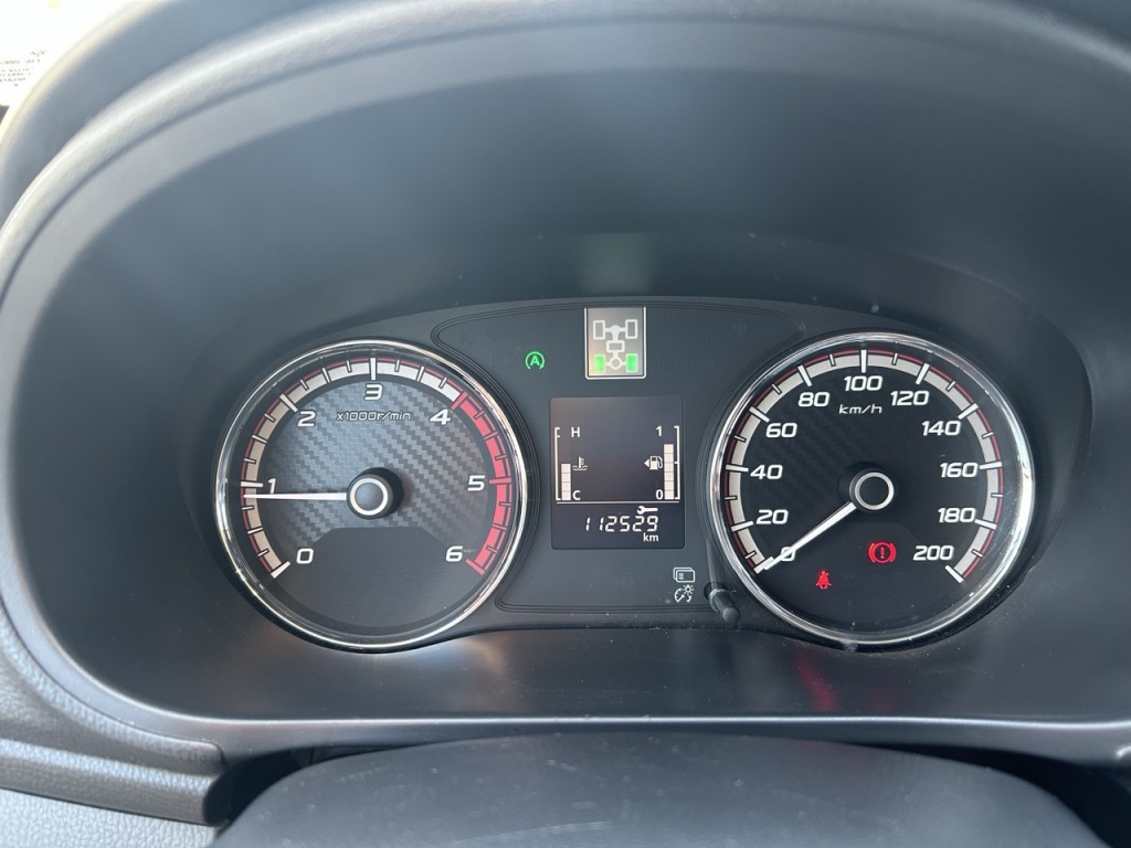 Mitsubishi L200 MITSUBISHI L200 2.4 DI-D 181pk Club Cab 4WD Intense
