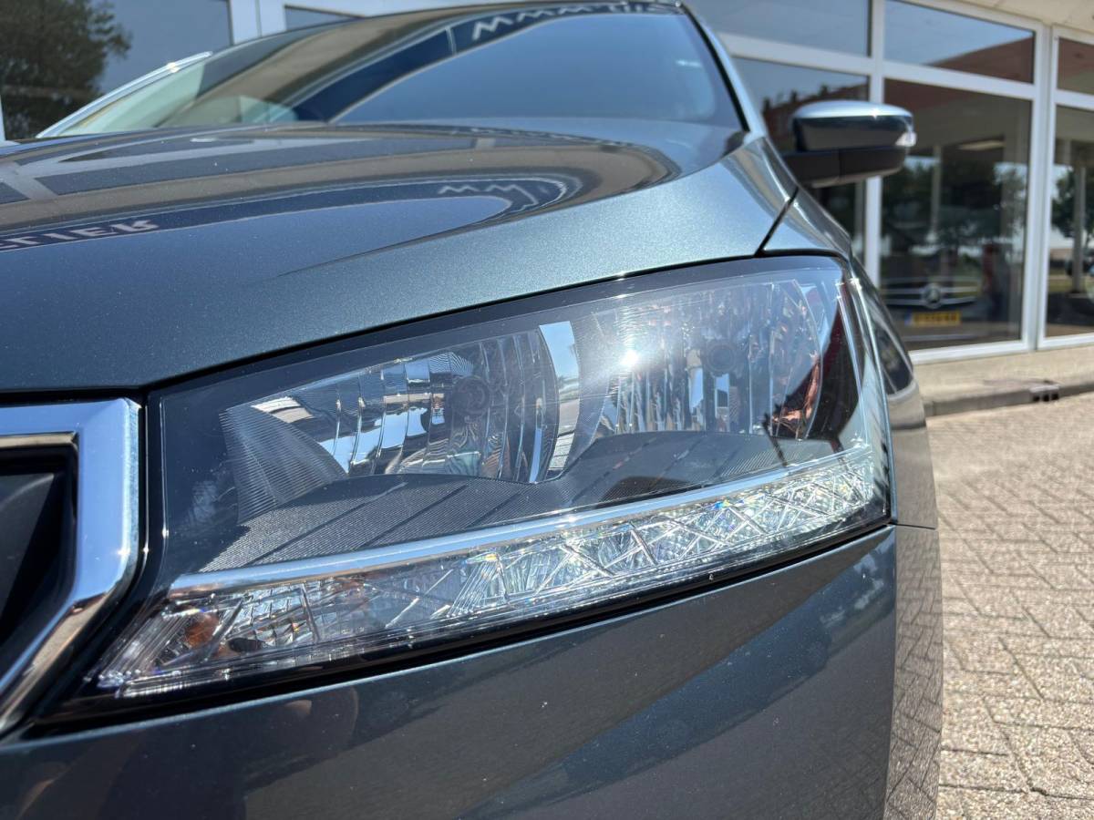 Škoda Fabia ŠKODA Fabia Combi 1.0 96PK TSI Clever | Cruise  | Stoel VW | Airco |