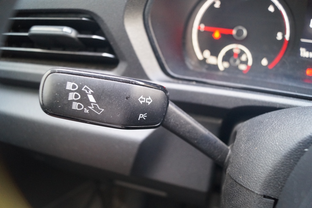 Volkswagen Caddy Volkswagen Caddy 2.0 TDI Comfort Cargo -AIRCO-PDC-CRUISE-CARPLAY-
