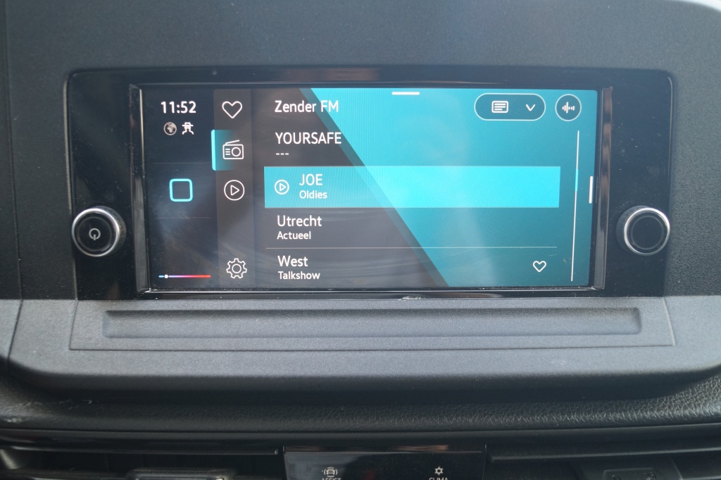 Volkswagen Caddy Volkswagen Caddy 2.0 TDI Comfort Cargo -AIRCO-PDC-CRUISE-CARPLAY-
