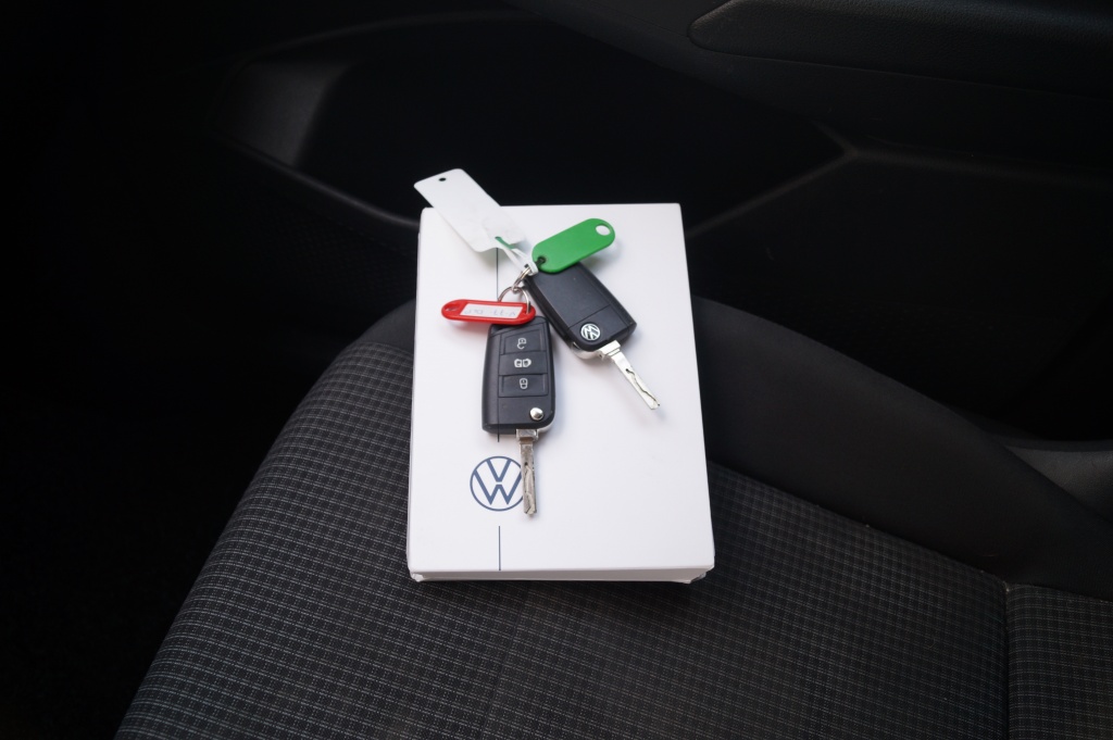 Volkswagen Caddy Volkswagen Caddy 2.0 TDI Comfort Cargo -AIRCO-PDC-CRUISE-CARPLAY-