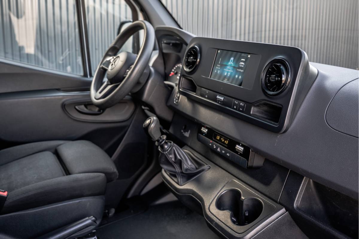 Mercedes-Benz Sprinter Mercedes-Benz Sprinter 311 CDI RWD L2H2 | Volledig Ingericht | Mbux | Camera | Carplay | Climatronic