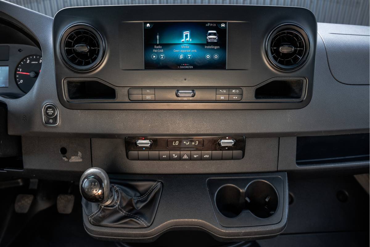 Mercedes-Benz Sprinter Mercedes-Benz Sprinter 311 CDI RWD L2H2 | Volledig Ingericht | Mbux | Camera | Carplay | Climatronic