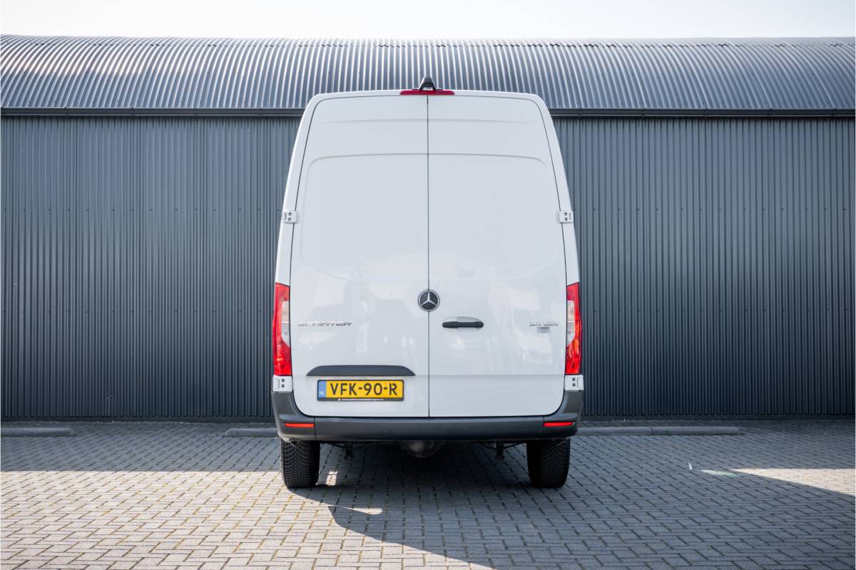 Mercedes-Benz Sprinter Mercedes-Benz Sprinter 311 CDI RWD L2H2 | Volledig Ingericht | Mbux | Camera | Carplay | Climatronic