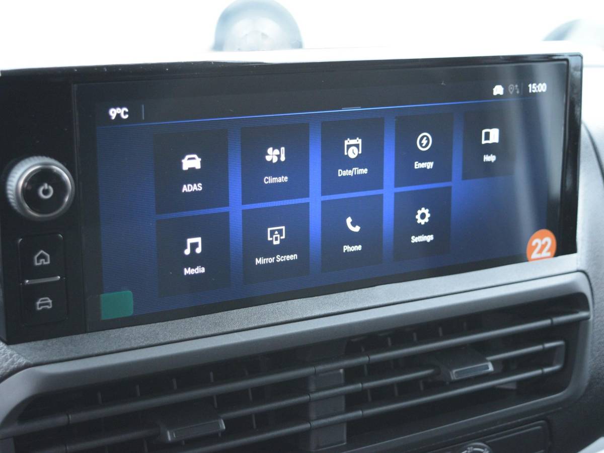 Opel Vivaro-e Opel Vivaro Electric L2 75 kWh | tot 8 jaar garantie | Apple Carplay | camera | dodehoekwaarschuwing | parkeersensoren voor & achter | Comfort tussenschot | laadruimtebetimmering